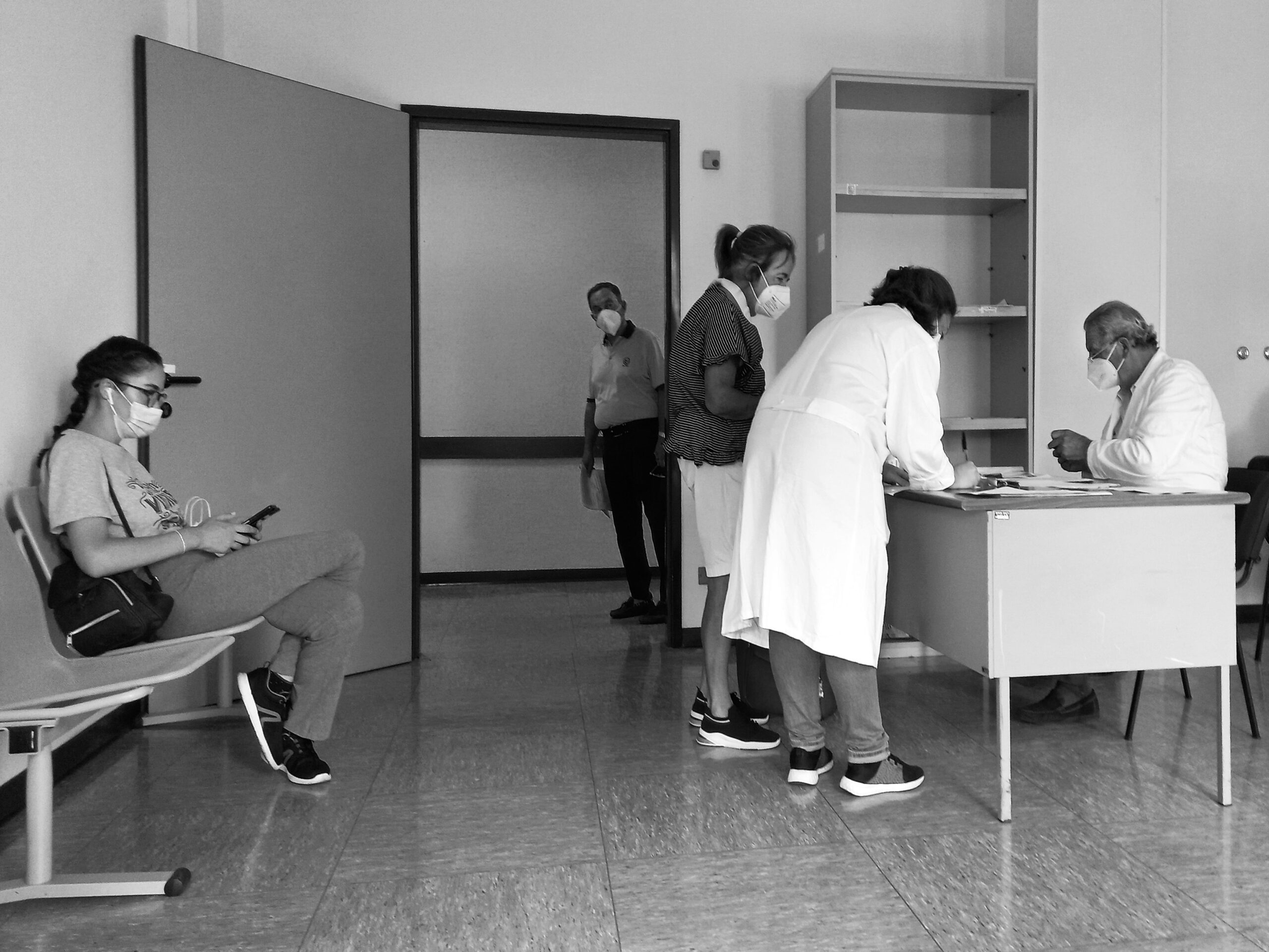 How to Reduce Patient Waiting Time in Clinics?